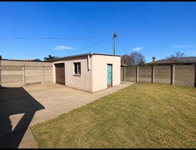 3 BEDROOM HOUSE FOR SALE IN VANDERBIJLPARK CW 5